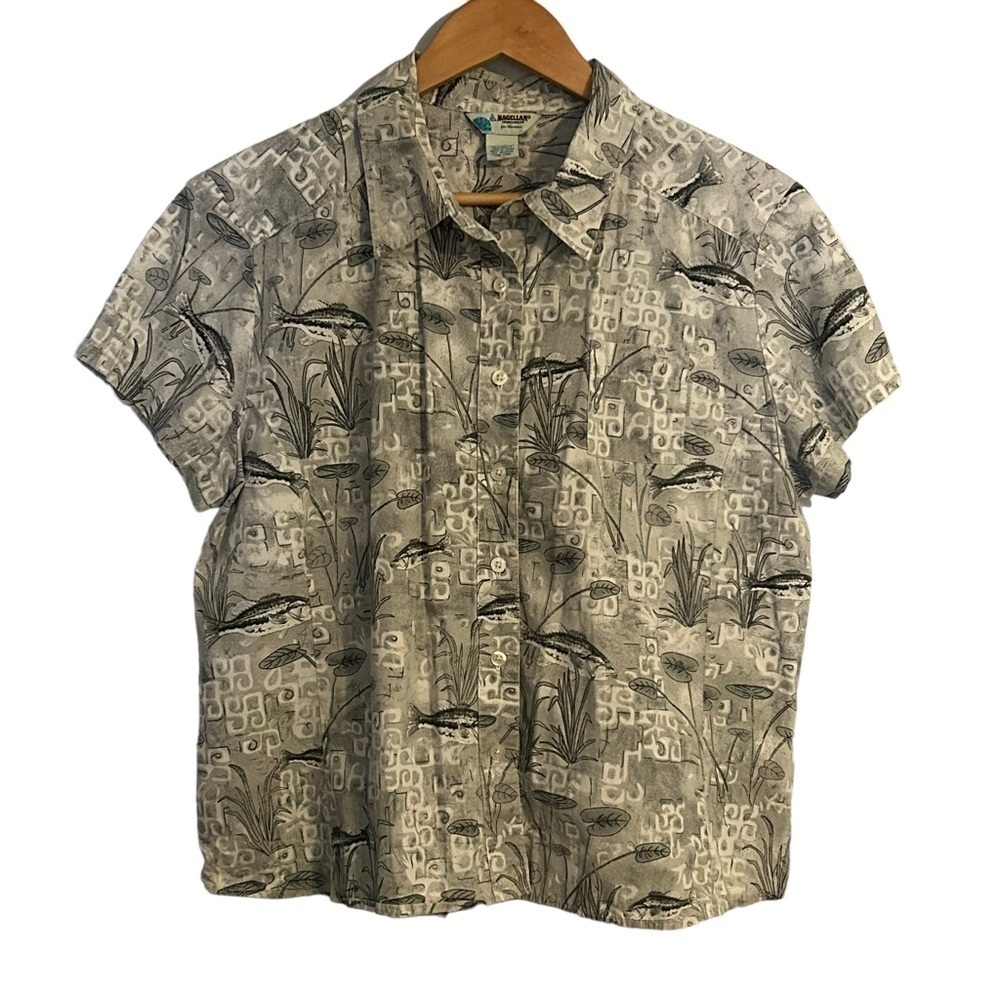 Magellan Sportswear For Women Gray Fish Patterned Shirt Size XL